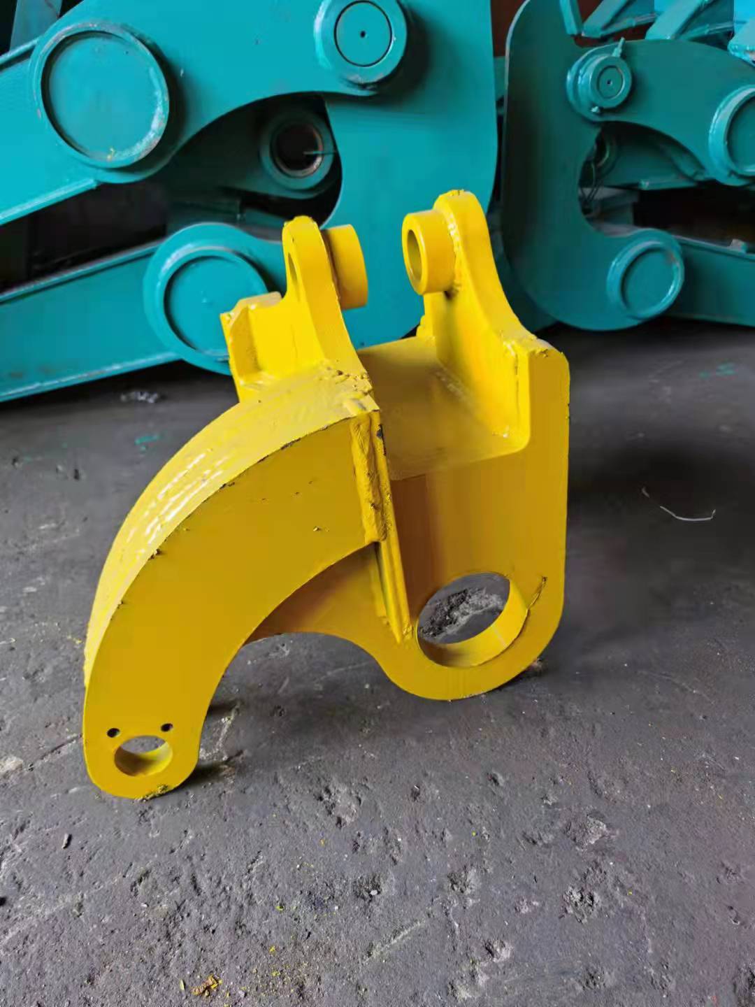 Bracket for Komatsu PC50 MR-2,22M-70-21512 Bracket