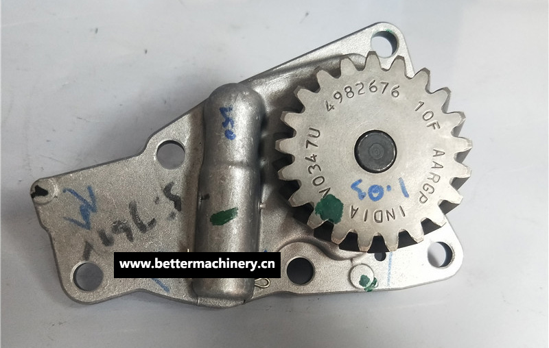 KOMATSU WA80,WA100-5 ,Engine 4d95.6d95 OIL PUMP 6207-51-1201 / 6207511201