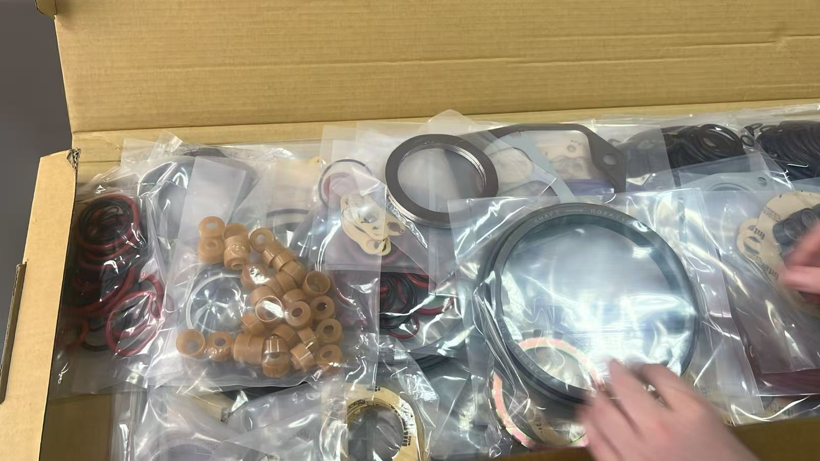 CAT ENGINE 3408 GASKET KIT 